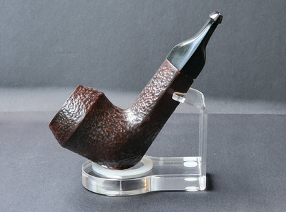 Cherry Bulldog, Rusticated with short stem (RA47)